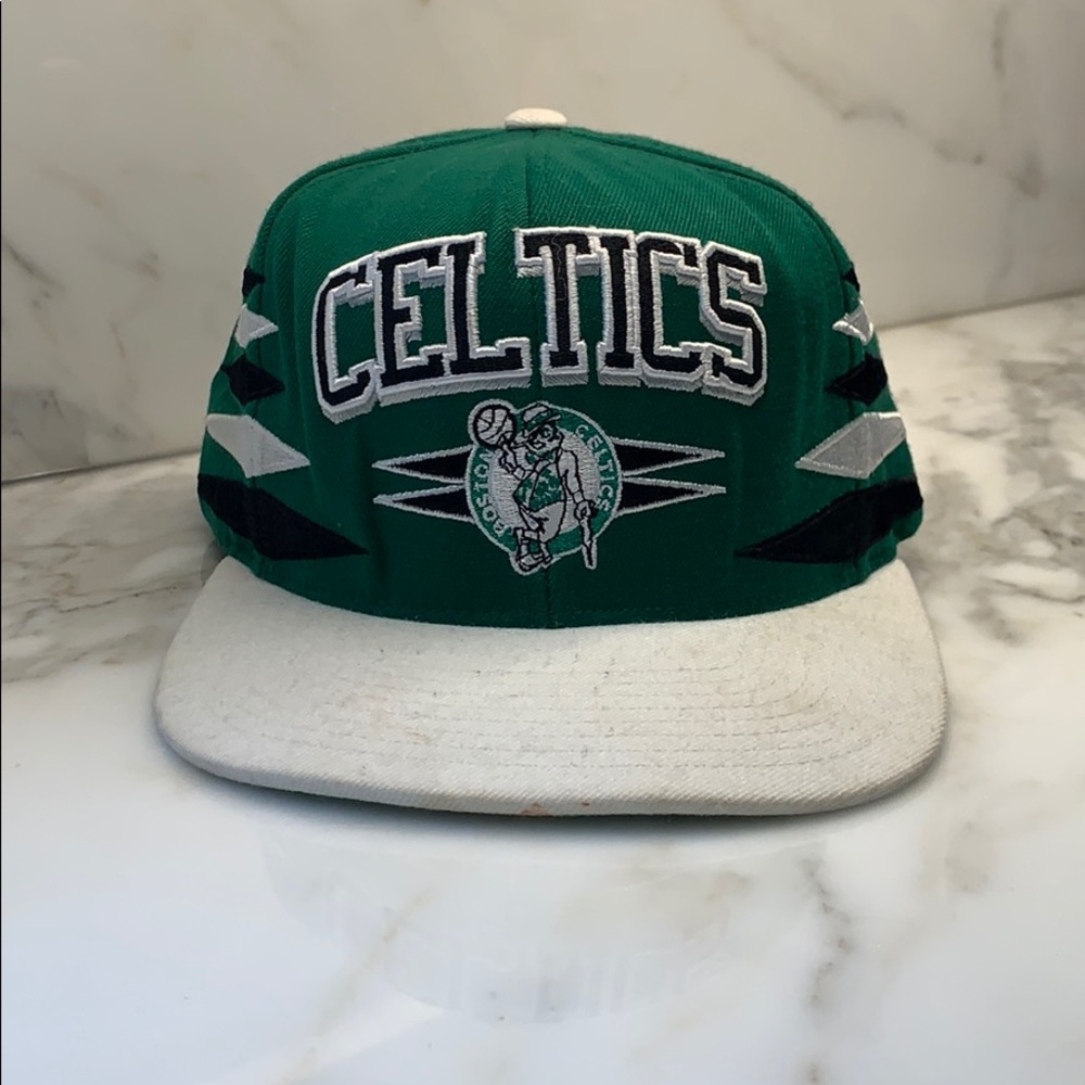 Mitchell & Ness Throwback Boston Celtics Flat Hat